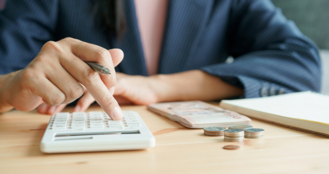 calculating money